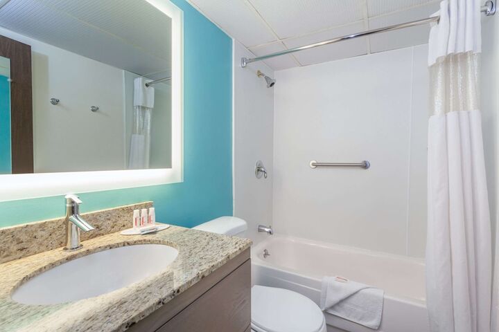 Room 15 of 20
