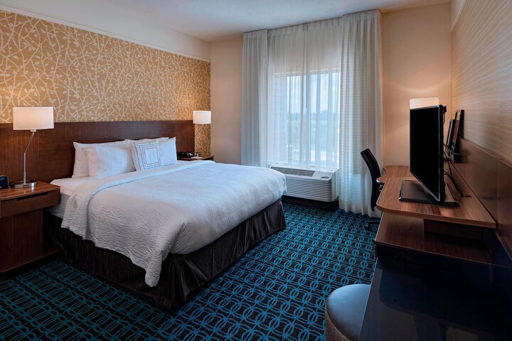 Room 14 of 22