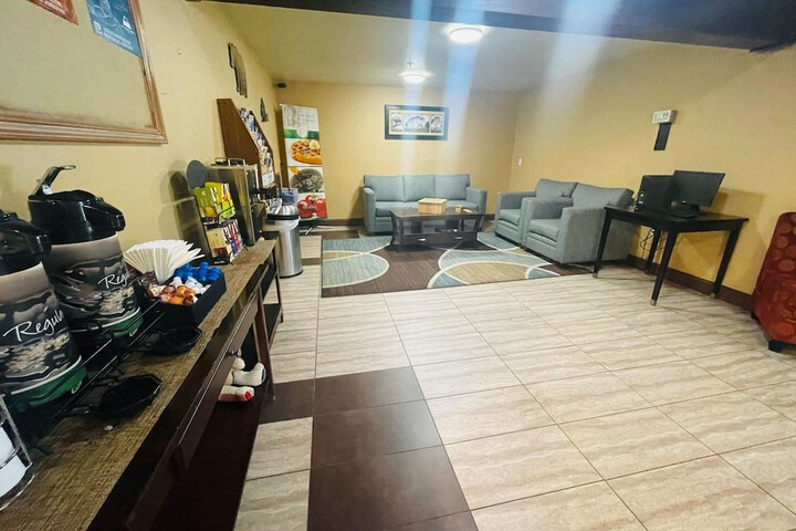 Hotel Interior 11 of 49