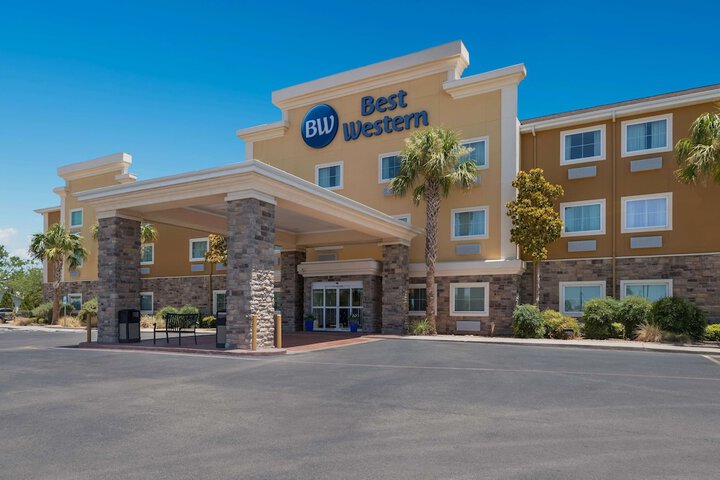 Hotel 2 of 27