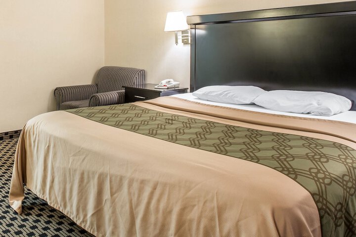 Econo Lodge West Haven
