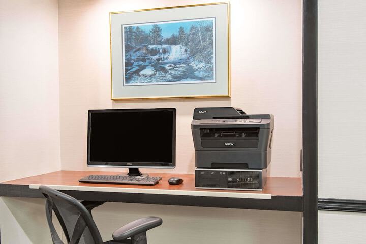 Business Center 41 of 41