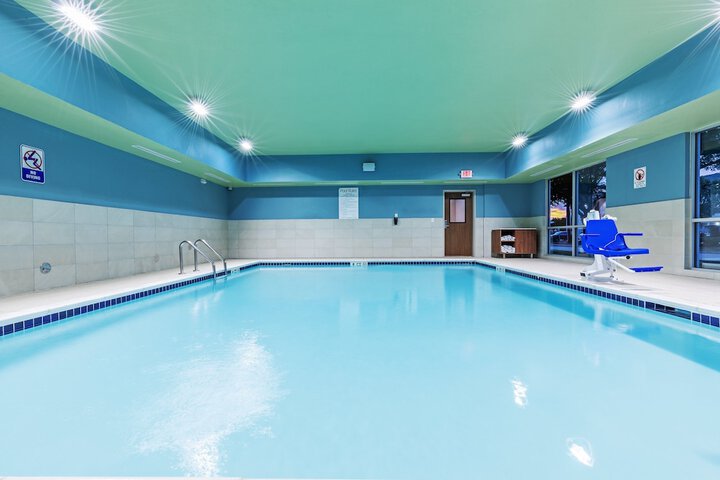 Pool 11 of 55
