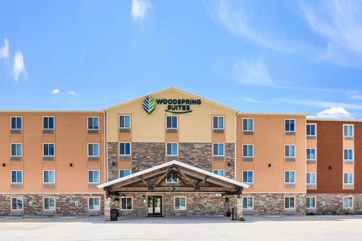 Hotel 7 of 40