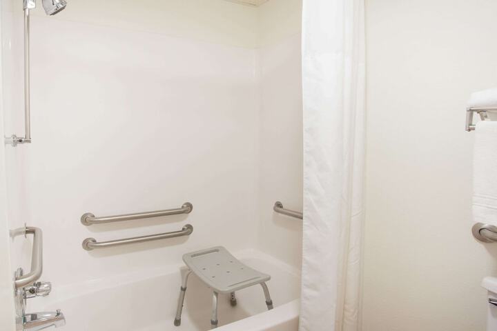 Room 12 of 14