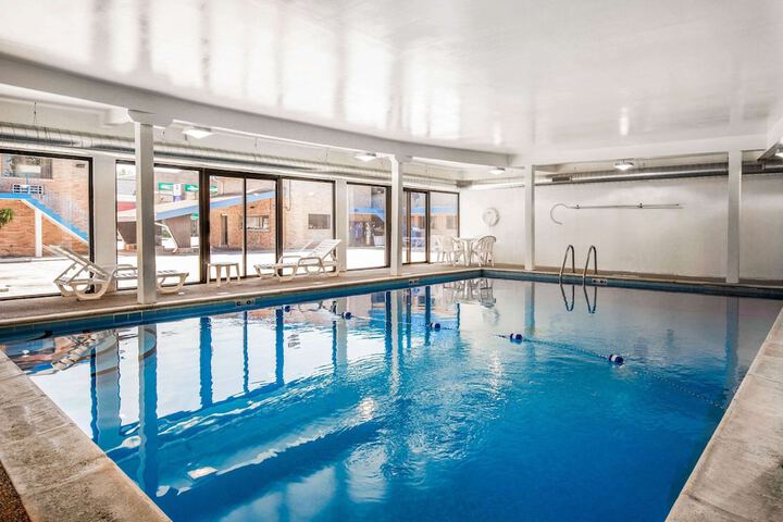 Pool 6 of 24