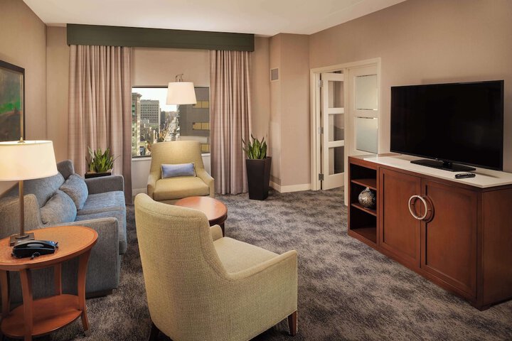 Hilton Lexington / Downtown