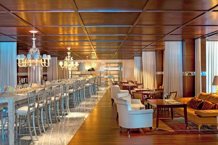 SLS Hotel a Luxury Collection Hotel, Beverly Hills