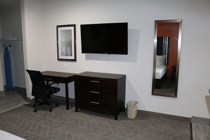 Room 22 of 40