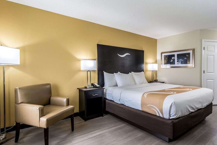Room 15 of 30