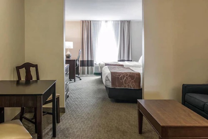 Room 15 of 42