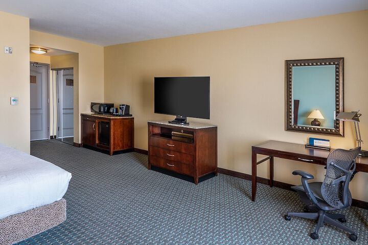 Room 33 of 49