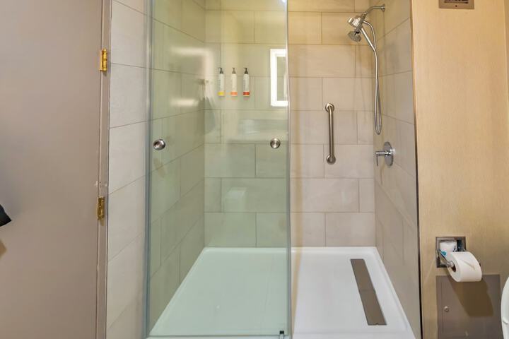 Moody Gardens Hotel Spa and Convention Center