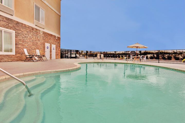 Pool 9 of 42