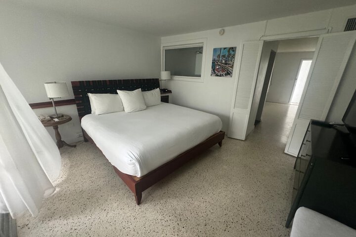 Room 75 of 119