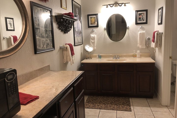 Echo Canyon Spa Resort (Adults Only)