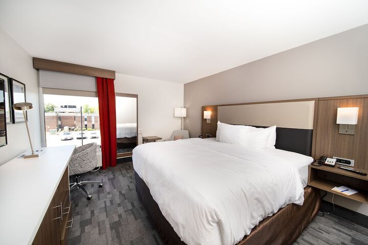 Room 85 of 108