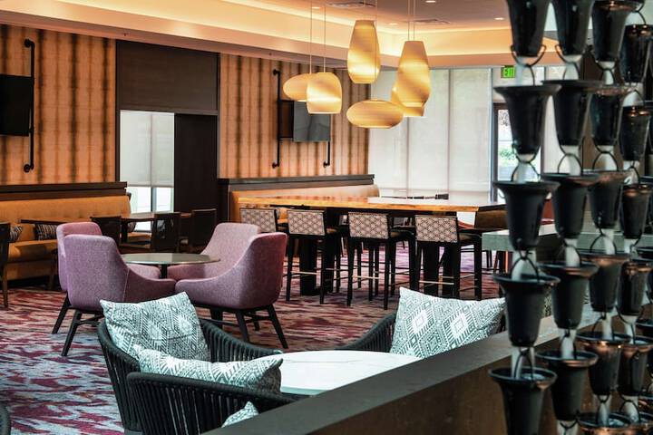 Embassy Suites by Hilton Walnut Creek