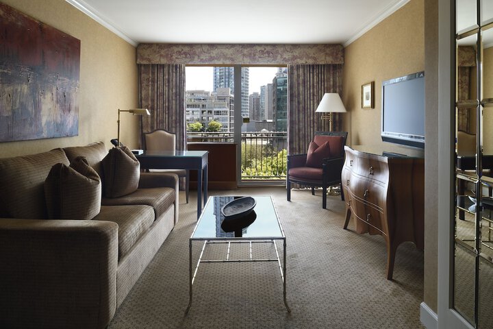 Room 16 of 53