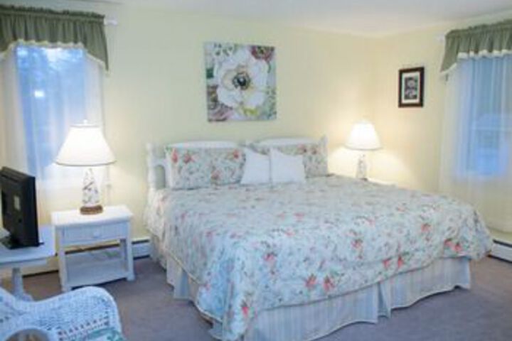 Cranberry Manor B & B