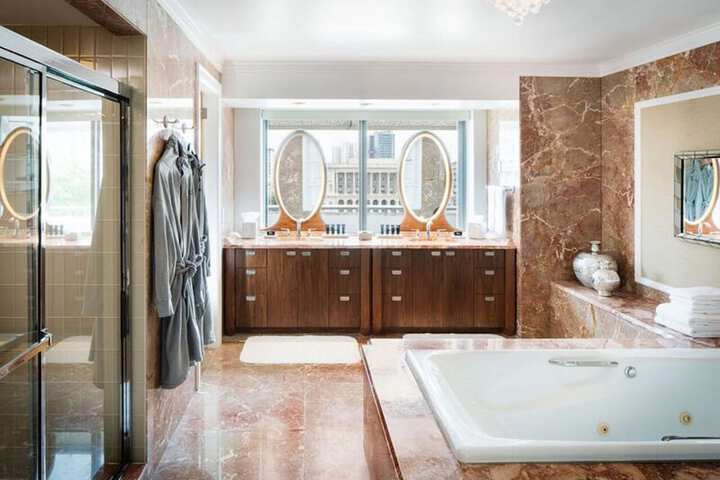 The Logan Philadelphia Curio Collection by Hilton
