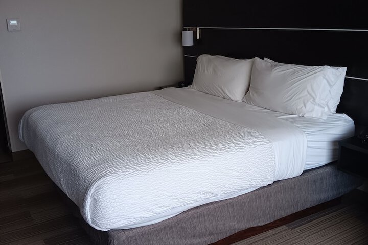 Room 15 of 26