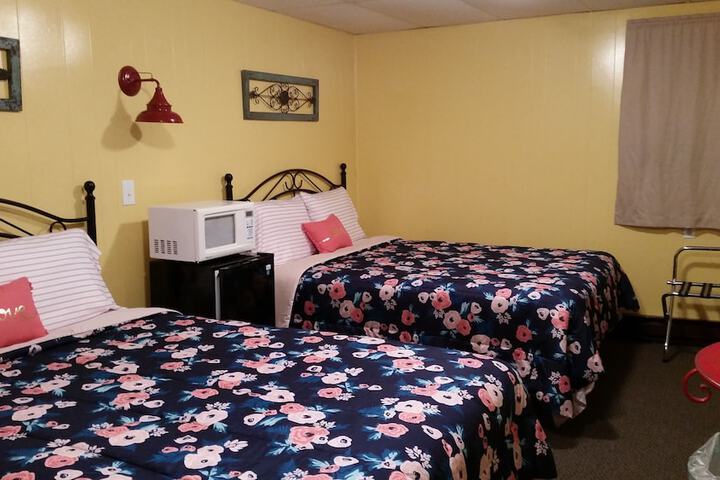 Room 11 of 34