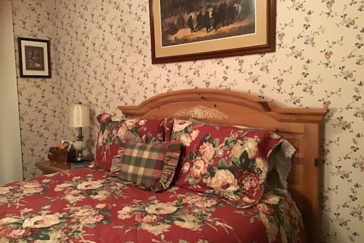 Room 57 of 76
