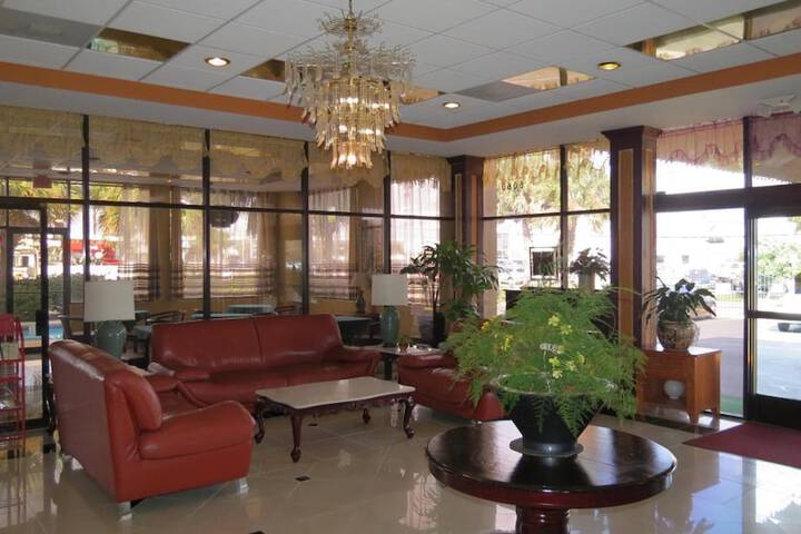 Business Center 38 of 38