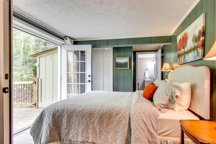 Black Mountain Cabin Apartment 2 Mi to Downtown!
