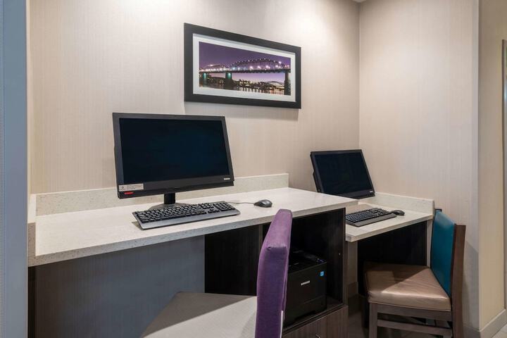 Business Center 53 of 54