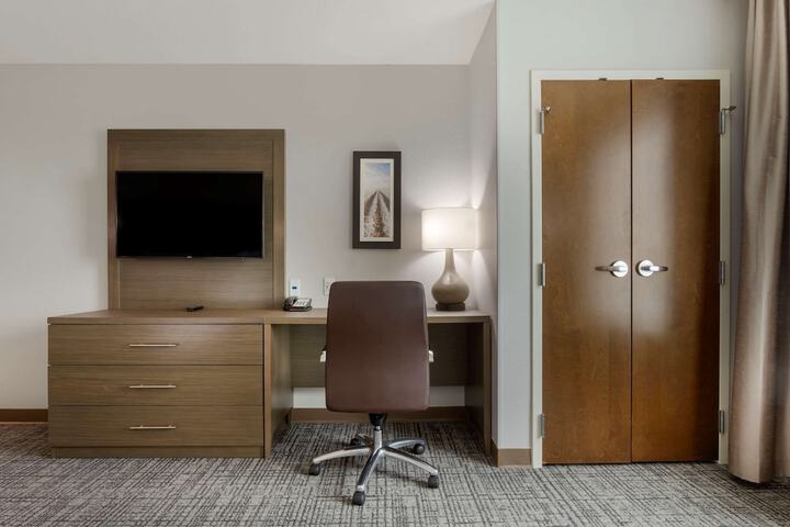 Room 21 of 36