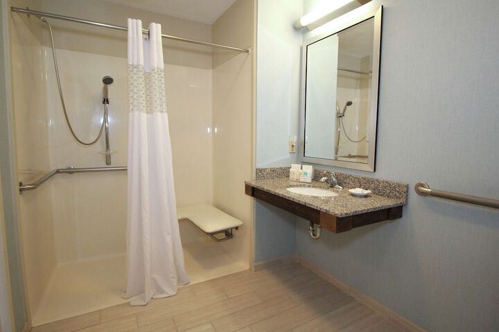 Room 17 of 26