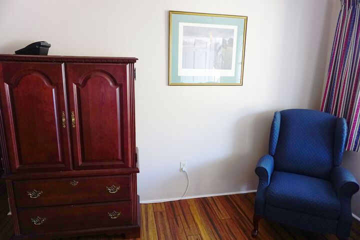 Room 49 of 89