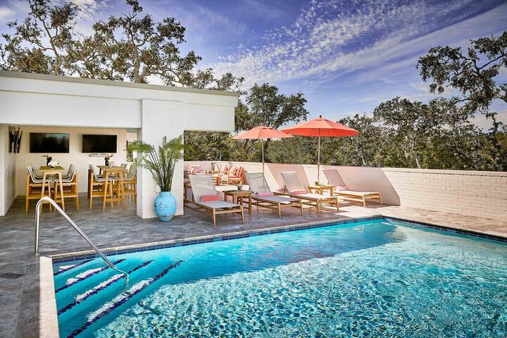 Pool 4 of 25