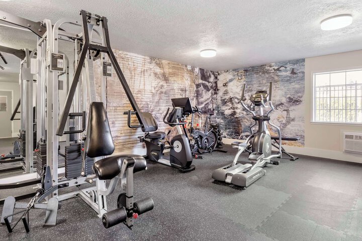 Best Western Plus Grand Manor Inn