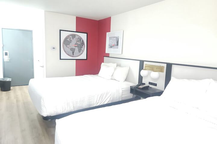 Room 12 of 19