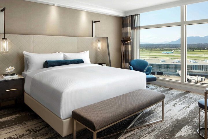 Fairmont Vancouver Airport In-Terminal Hotel