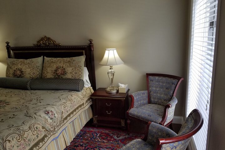 Room 66 of 100