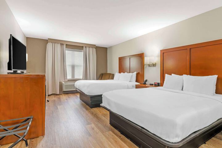 Room 9 of 35