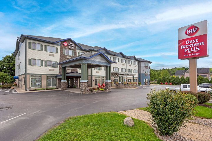 Hotel 1 of 50