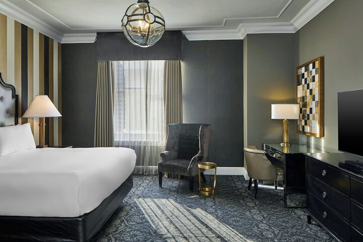 Room 100 of 212