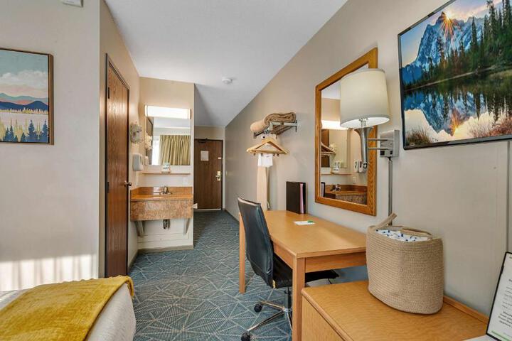 SureStay by Best Western Spicer