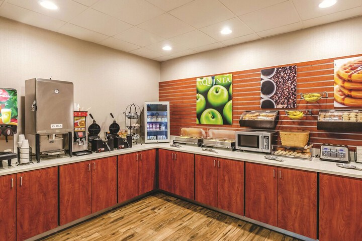 La Quinta Inn & Suites by Wyndham Boone University