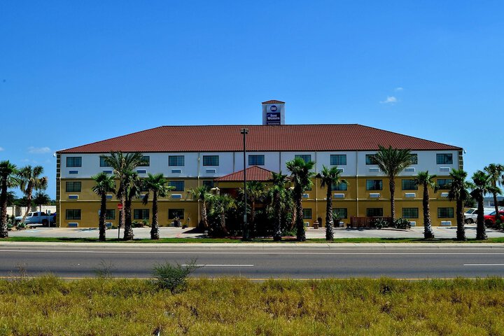 Hotel 2 of 25