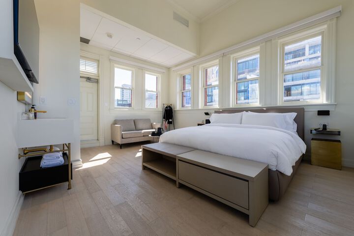 Room 45 of 69