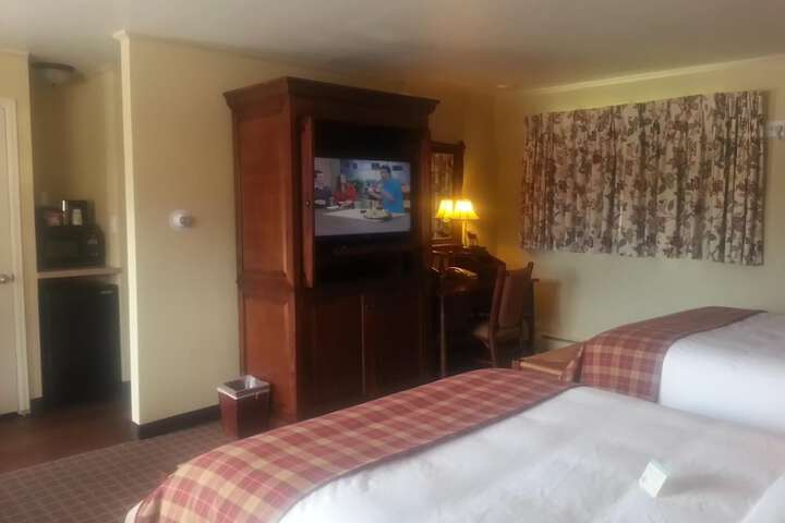 Room 28 of 60