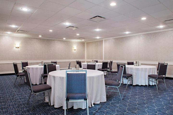 Sheraton Cavalier Saskatoon Hotel