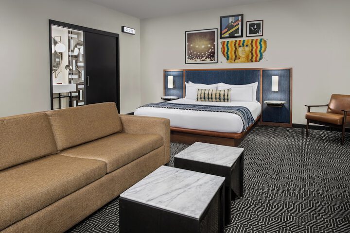 Room 25 of 50