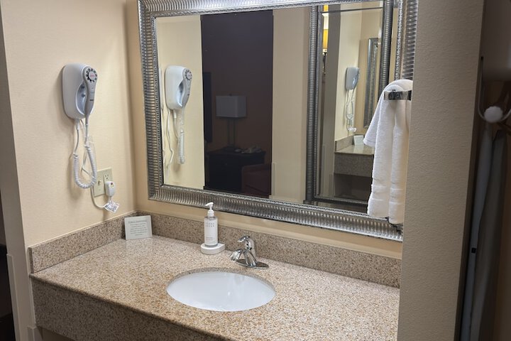 Americas Best Value Inn St. Robert